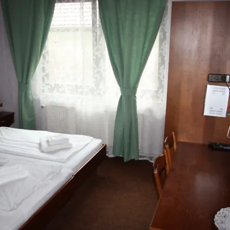 Zum Goldenen Stern Лайбш