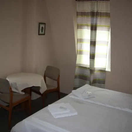 Zum Goldenen Stern Отель Лайбш