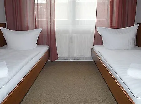 Отель Zum Goldenen Stern 3*