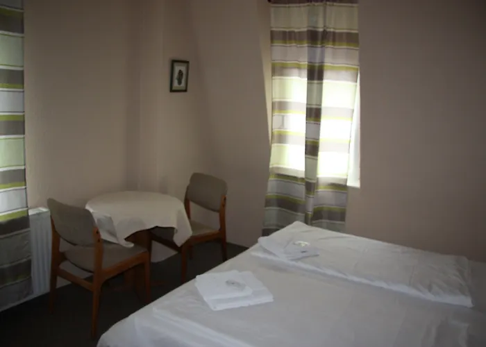 فندق زوم غولدينين ستيرن