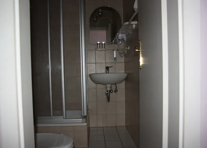 زوم غولدينين ستيرن فندق Leibsch