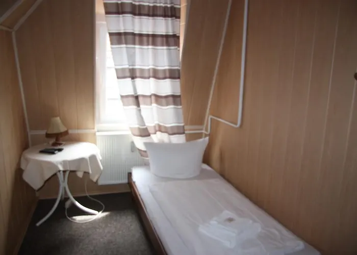 فندق زوم غولدينين ستيرن 3*