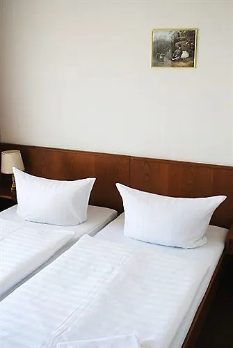 زوم غولدينين ستيرن فندق Leibsch