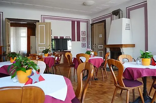 فندق زوم غولدينين ستيرن 3*